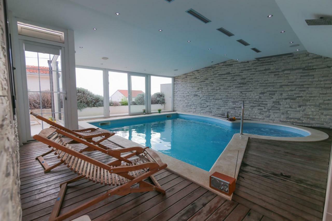 Eco Eclectic Villa With Pool Solin Extérieur photo